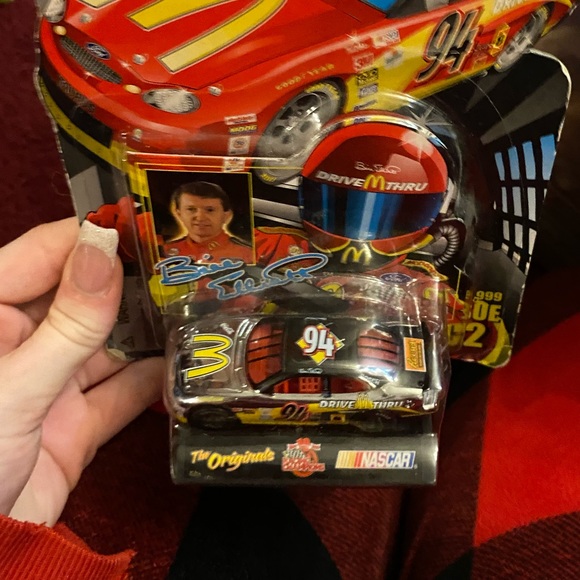 Racing Champions Special Edition NASCAR Bill Elliot #94 McDonalds Die Cast - Picture 2 of 3